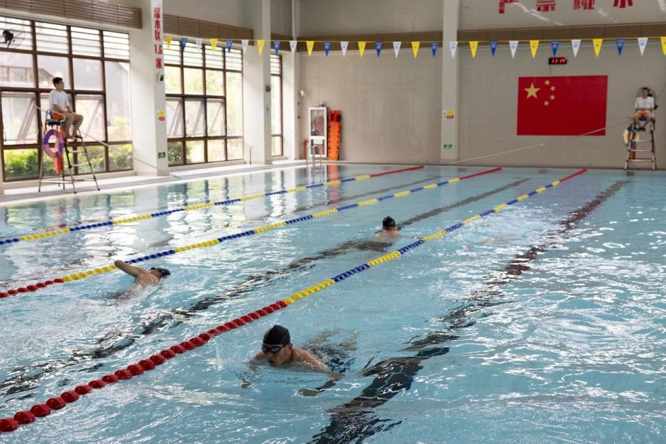 样深受市民, 区青少年游
